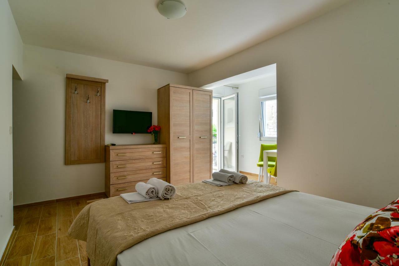 Apartmani Marina Kopitovic Petrovac 외부 사진
