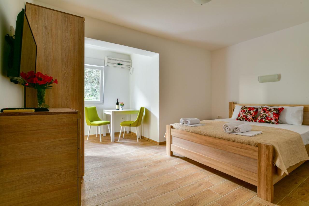 Apartmani Marina Kopitovic Petrovac 외부 사진