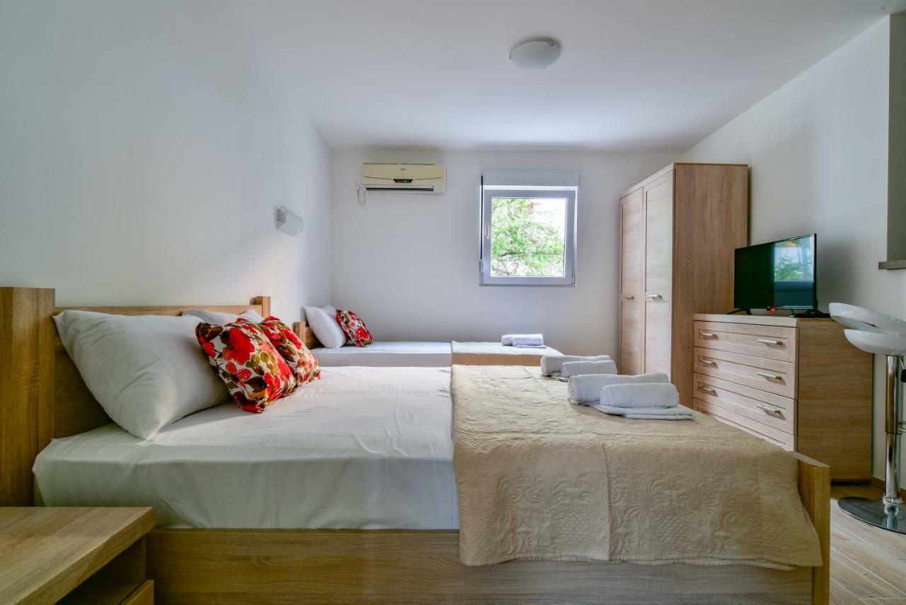 Apartmani Marina Kopitovic Petrovac 외부 사진